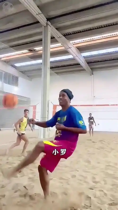 行为无异于